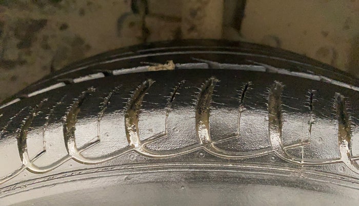 2016 Ford Ecosport TREND 1.5L PETROL, Petrol, Manual, 29,429 km, Right Front Tyre Tread