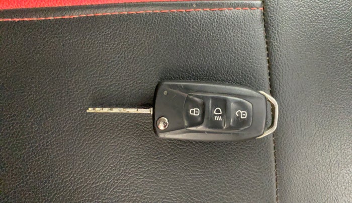 2018 Tata TIGOR XT PETROL, Petrol, Manual, 47,102 km, Key Close Up