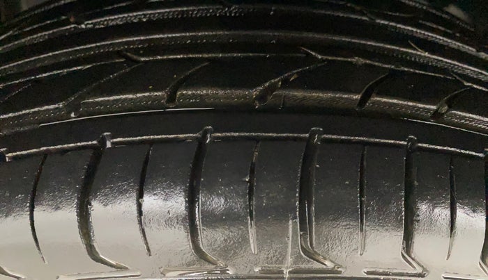 2018 Tata TIGOR XT PETROL, Petrol, Manual, 47,102 km, Left Front Tyre Tread