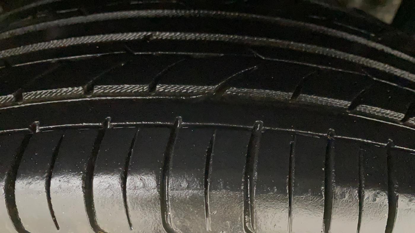 2018 Tata TIGOR XT PETROL, Petrol, Manual, 47,102 km, Left Rear Tyre Tread