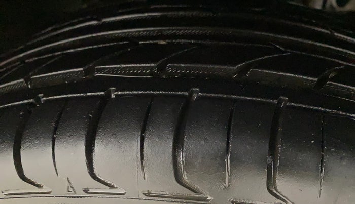 2018 Tata TIGOR XT PETROL, Petrol, Manual, 47,102 km, Right Front Tyre Tread