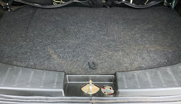 2014 Maruti Wagon R 1.0 VXI, Petrol, Manual, 22,900 km, Boot Inside