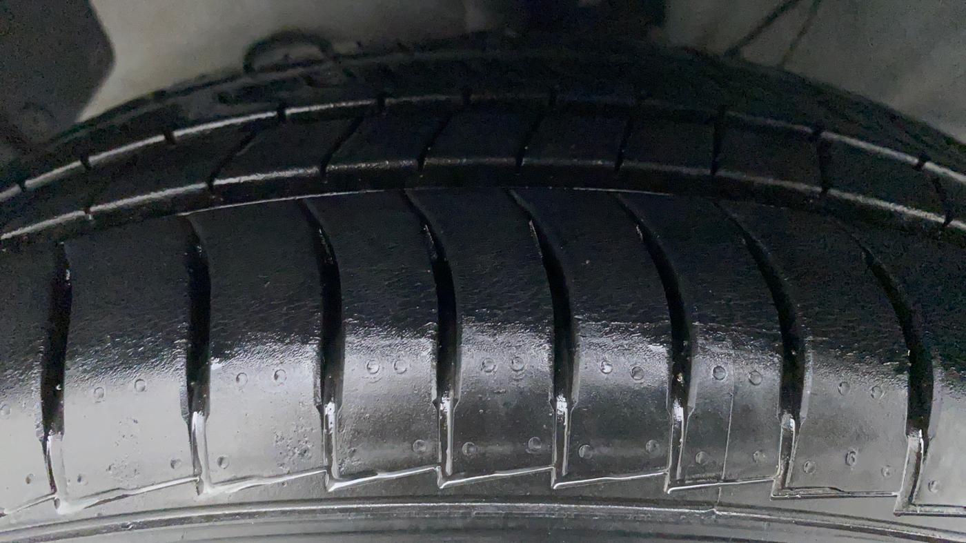 2019 Hyundai NEW SANTRO 1.1 SPORTS AMT, Petrol, Automatic, Left Front Tyre Tread