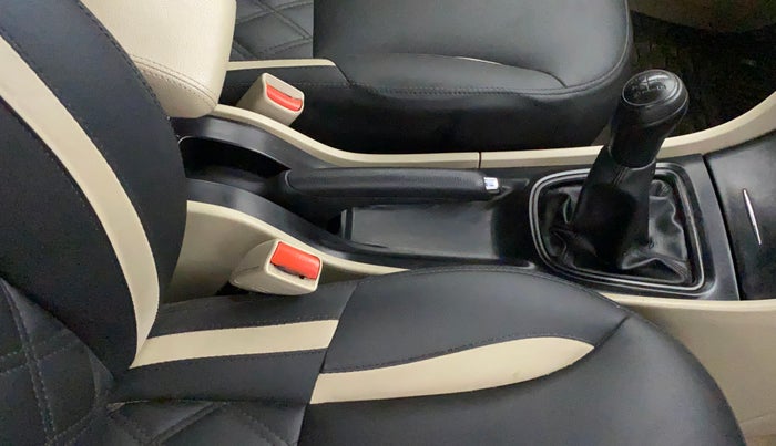 2018 Maruti Ciaz SIGMA 1.5 SHVS MT  PETROL, Petrol, Manual, 52,390 km, Gear Lever