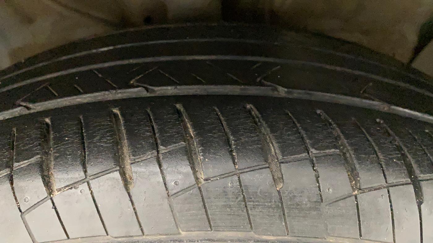 2019 Hyundai Creta SX AT 1.6 PETROL, Petrol, Automatic, 29,116 km, Right Front Tyre Tread