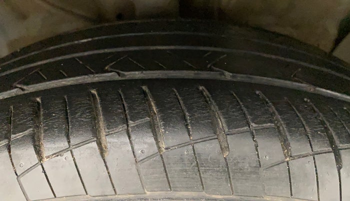 2019 Hyundai Creta SX AT 1.6 PETROL, Petrol, Automatic, 29,116 km, Right Front Tyre Tread