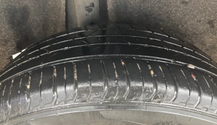 2021 Toyota Glanza G, Petrol, Manual, 99,637 km, Right Rear Tyre Tread