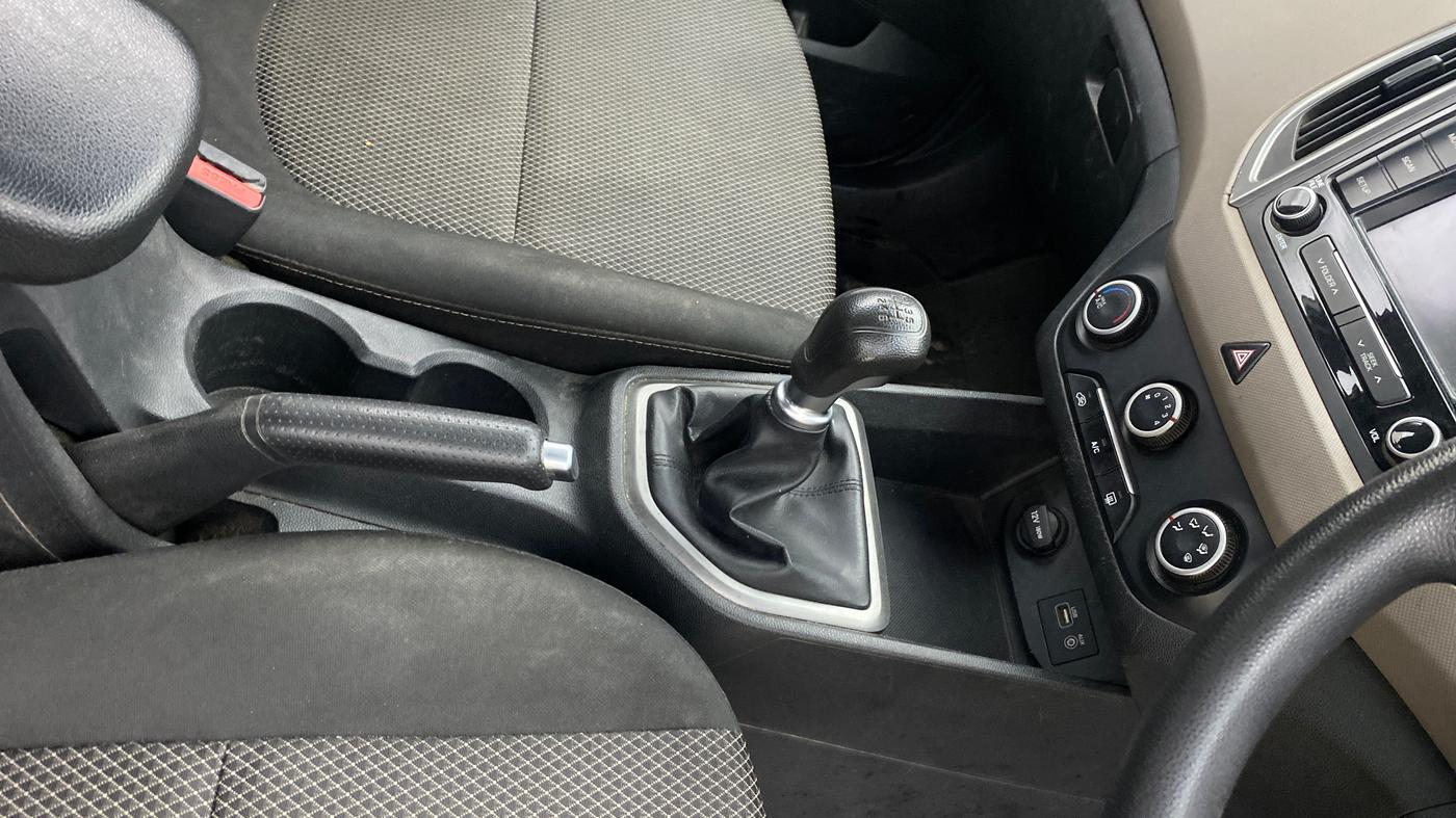 2016 Hyundai Creta S 1.6 PETROL, Petrol, Manual, 43,295 km, Gear Lever