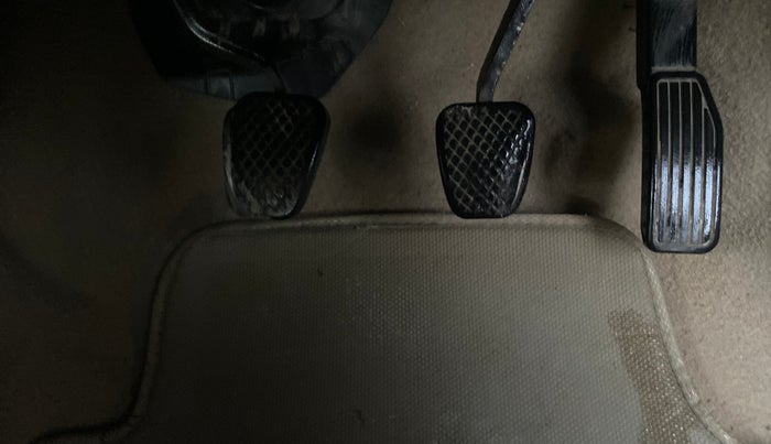 2015 Honda City 1.5L I-VTEC VX, Petrol, Manual, 1,02,170 km, Pedals