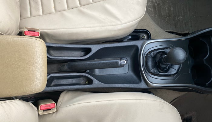 2015 Honda City 1.5L I-VTEC VX, Petrol, Manual, 1,02,170 km, Gear Lever