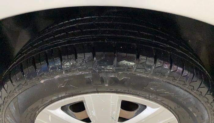 2016 Volkswagen Ameo TRENDLINE 1.2L, Petrol, Manual, 56,678 km, Right Rear Tyre Tread