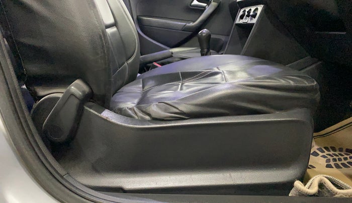 2016 Volkswagen Ameo TRENDLINE 1.2L, Petrol, Manual, 56,678 km, Driver Side Adjustment Panel