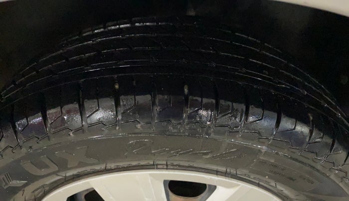 2016 Volkswagen Ameo TRENDLINE 1.2L, Petrol, Manual, 56,678 km, Left Rear Tyre Tread