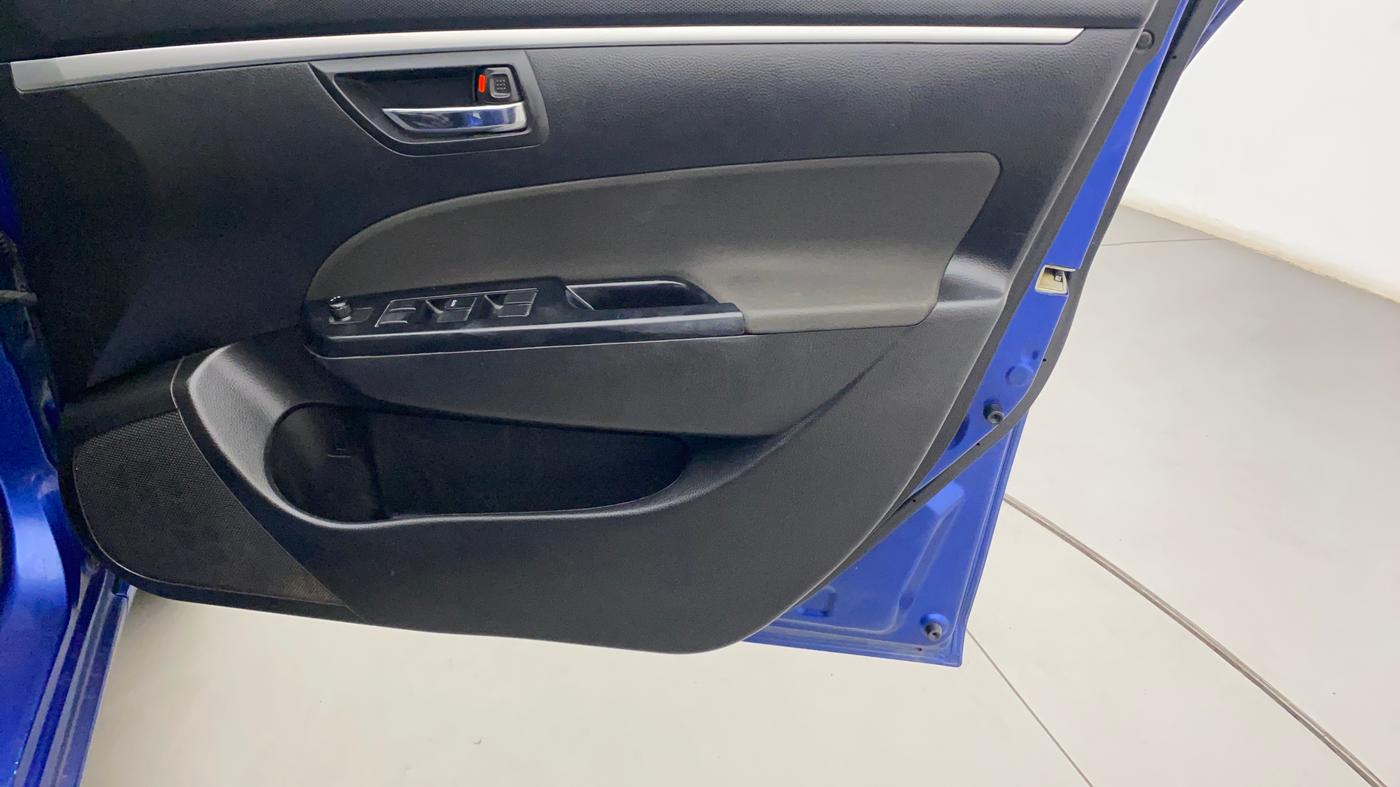 2013 Maruti Swift VXI, Petrol, Manual, 41,625 km, Driver Side Door Panels Control