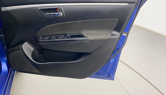 2013 Maruti Swift VXI, Petrol, Manual, 41,625 km, Driver Side Door Panels Control