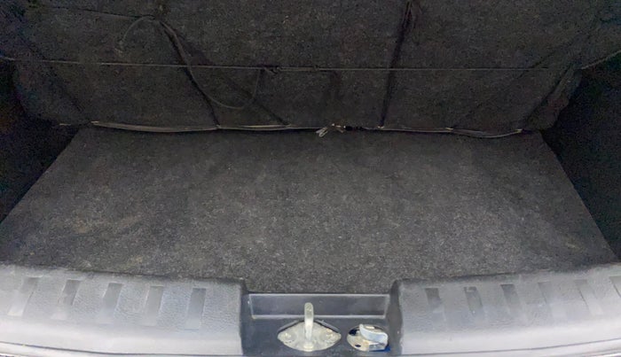 2013 Maruti Swift VXI, Petrol, Manual, 41,625 km, Boot Inside
