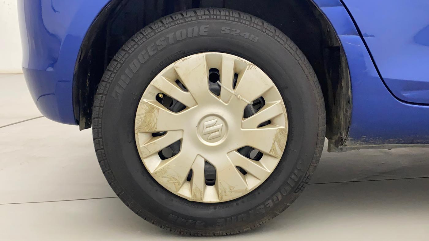 2013 Maruti Swift VXI, Petrol, Manual, 41,625 km, Right Rear Wheel