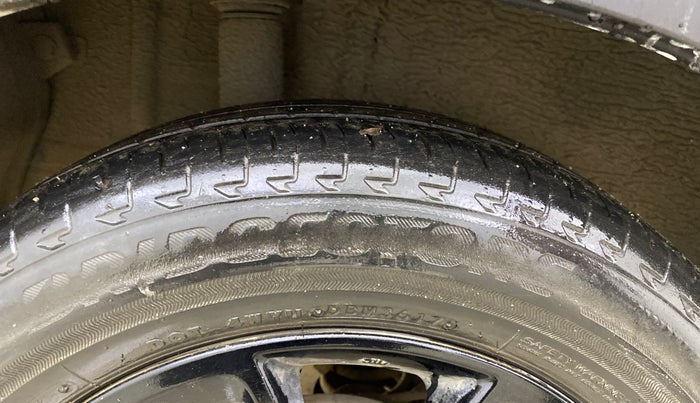 2017 Maruti IGNIS ZETA 1.2 AMT, Petrol, Automatic, 75,813 km, Right Rear Tyre Tread