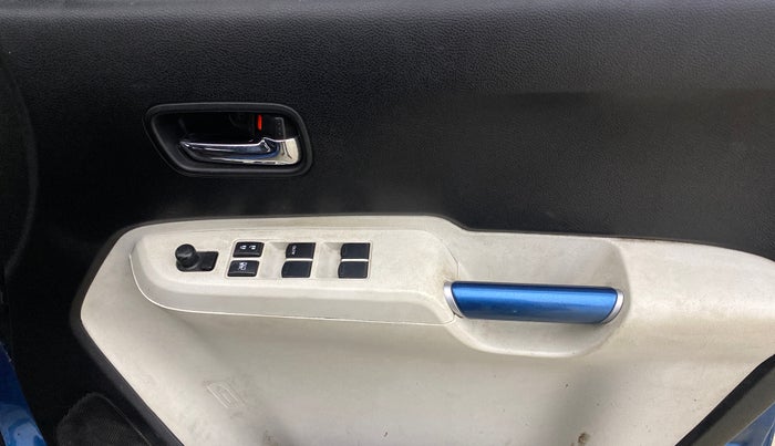 2017 Maruti IGNIS ZETA 1.2 AMT, Petrol, Automatic, 75,813 km, Driver Side Door Panels Control