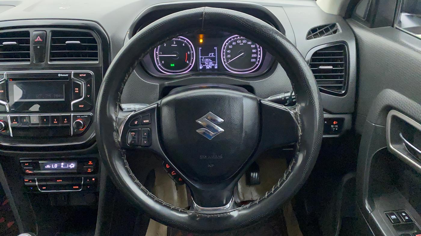 2017 Maruti Vitara Brezza ZDI, Diesel, Manual, 74,188 km, Steering Wheel Close Up