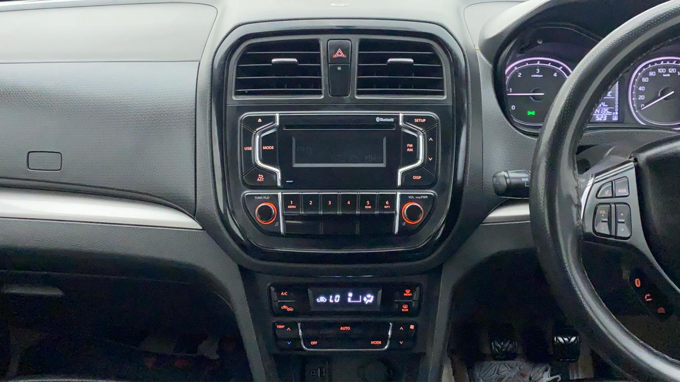 2017 Maruti Vitara Brezza ZDI, Diesel, Manual, 74,188 km, Air Conditioner