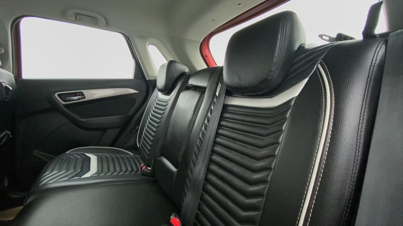 2017 Maruti Vitara Brezza ZDI, Diesel, Manual, 74,188 km, Right Side Rear Door Cabin