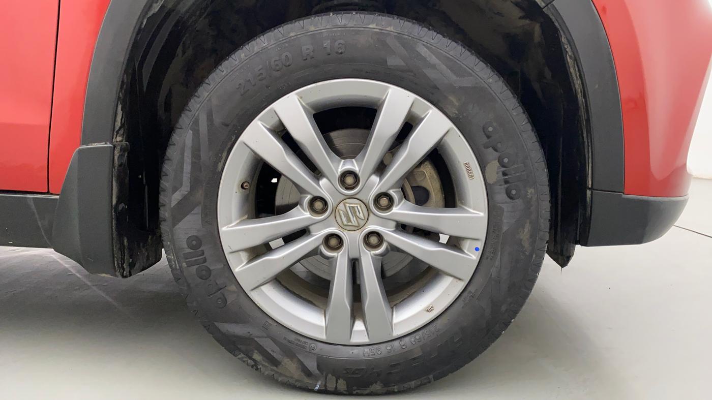2017 Maruti Vitara Brezza ZDI, Diesel, Manual, 74,188 km, Right Front Wheel