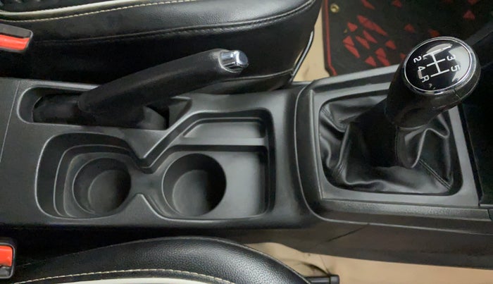 2017 Maruti Vitara Brezza ZDI, Diesel, Manual, 74,188 km, Gear Lever