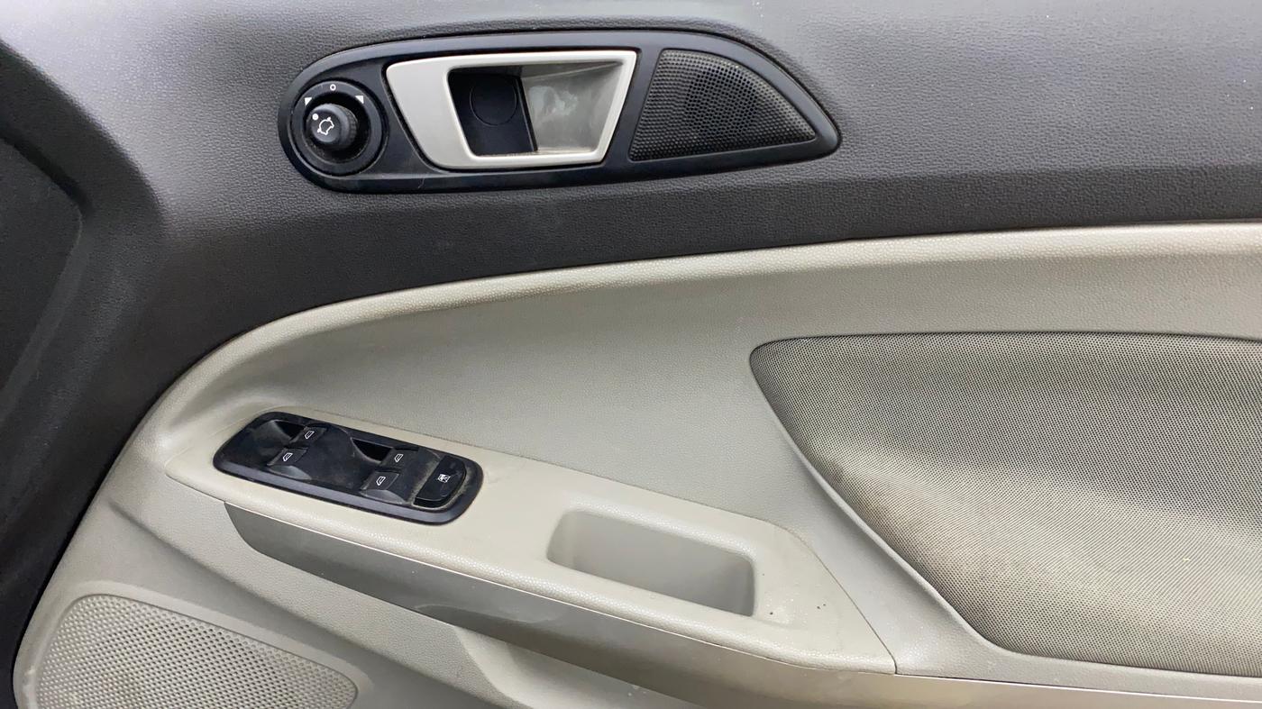 2015 Ford Ecosport TITANIUM 1.5L PETROL AT, Petrol, Automatic, 34,404 km, Driver Side Door Panels Control