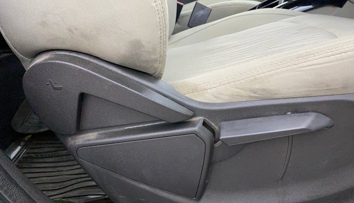 2015 Ford Ecosport TITANIUM 1.5L PETROL AT, Petrol, Automatic, 34,311 km, Driver Side Adjustment Panel