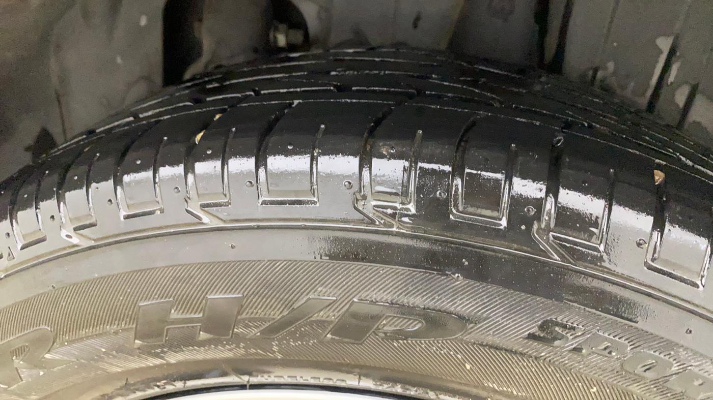 2022 Mahindra XUV300 W8 (O) 1.5 DIESEL AMT, Diesel, Automatic, 64,873 km, Left Rear Tyre Tread