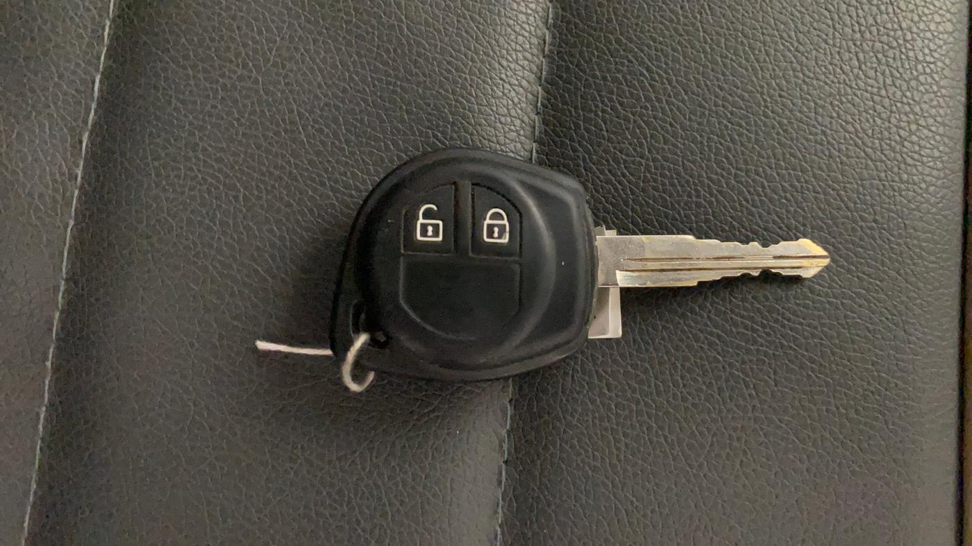 2017 Maruti Ertiga VXI, Petrol, Manual, 75,137 km, Key Close Up