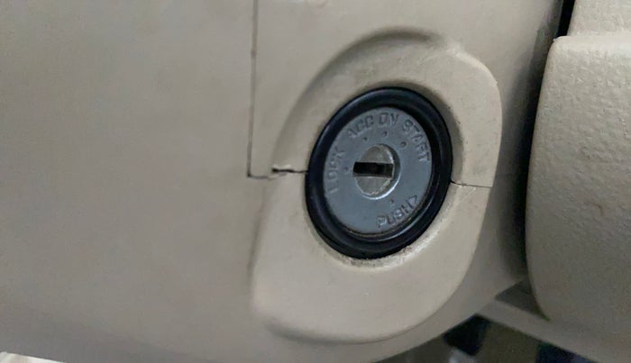 2017 Maruti Ertiga VXI, Petrol, Manual, 75,137 km, Keyless Start/ Stop Button