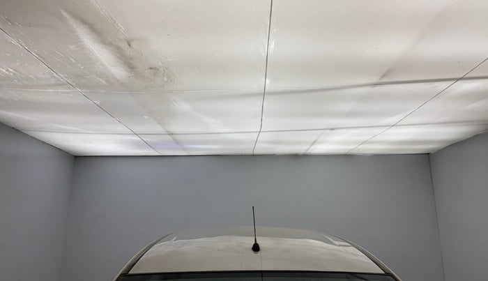 2017 Maruti Ertiga VXI, Petrol, Manual, 75,137 km, Moonroof/ Sunroof