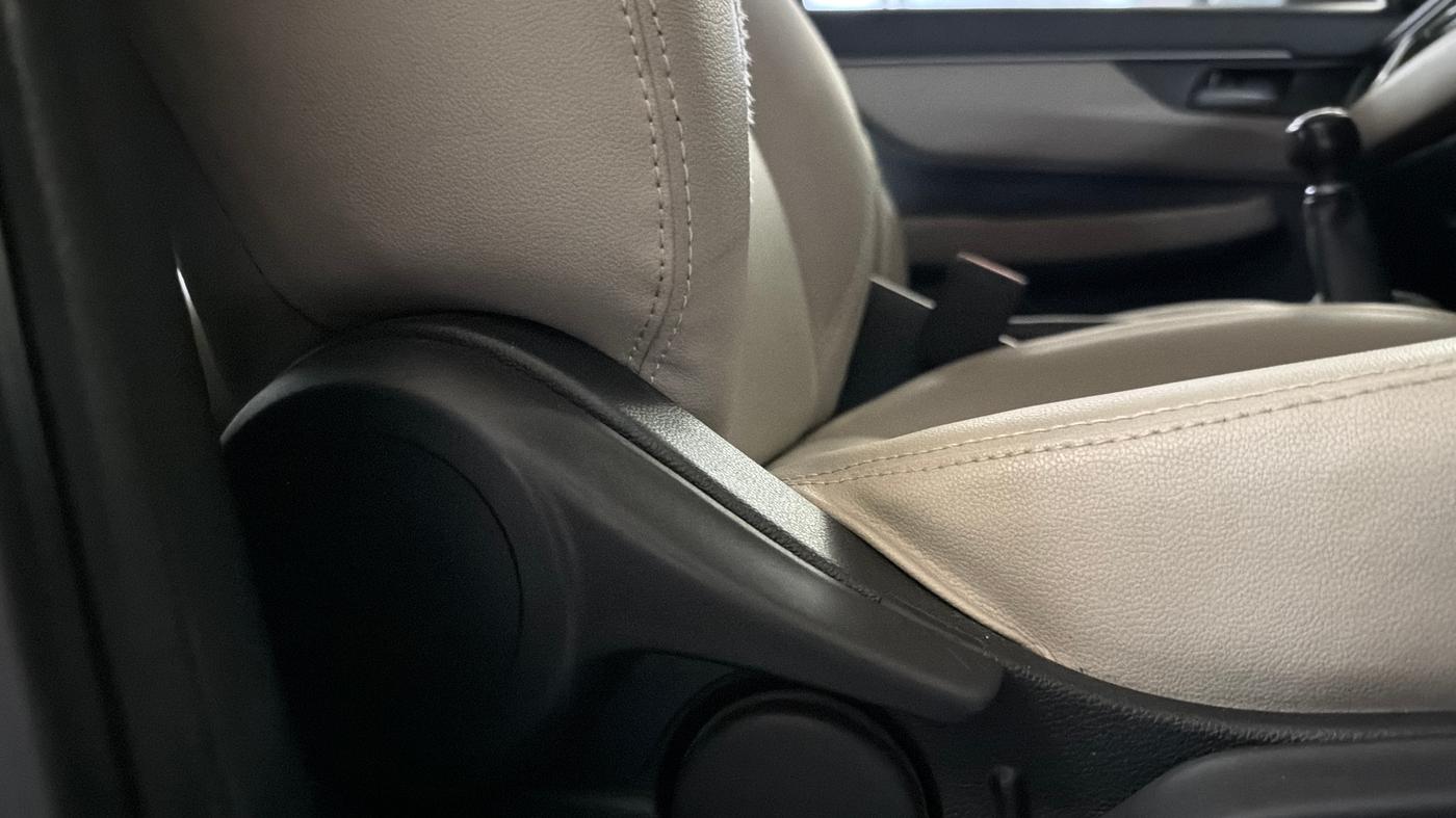 2023 Honda ELEVATE ZX CVT, Petrol, Automatic, 44,725 km, Driver Side Adjustment Panel