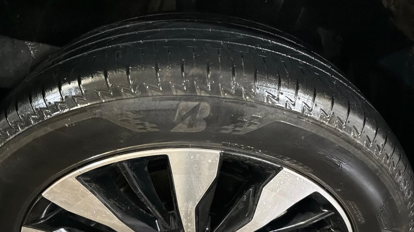 2023 Honda ELEVATE ZX CVT, Petrol, Automatic, 44,725 km, Right Front Tyre Tread