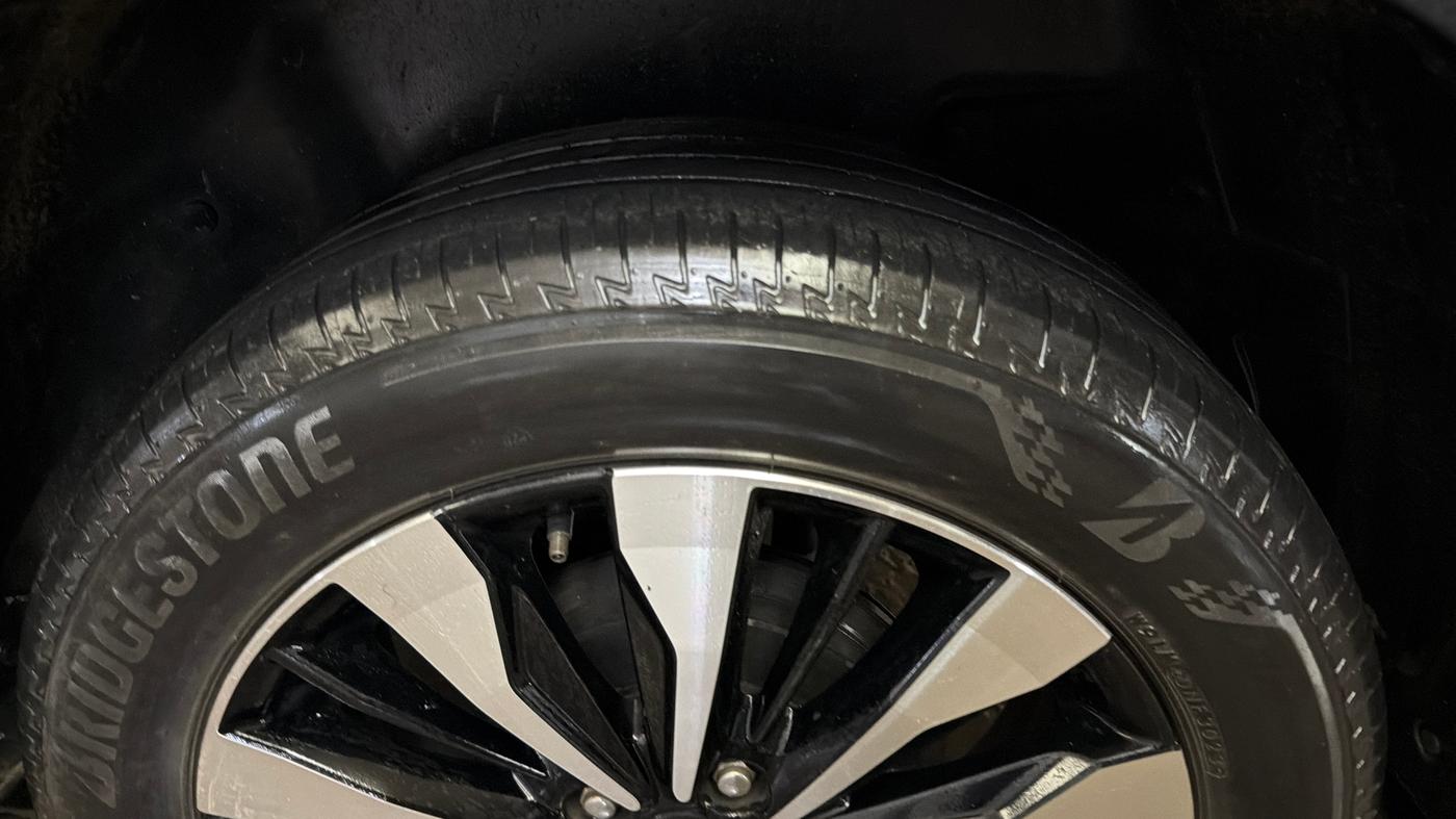 2023 Honda ELEVATE ZX CVT, Petrol, Automatic, 44,725 km, Left Rear Tyre Tread