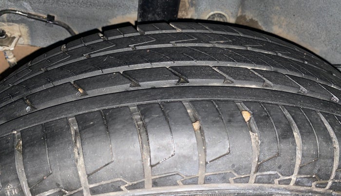 2021 KIA SONET HTE 1.5, Diesel, Manual, 88,175 km, Right Rear Tyre Tread