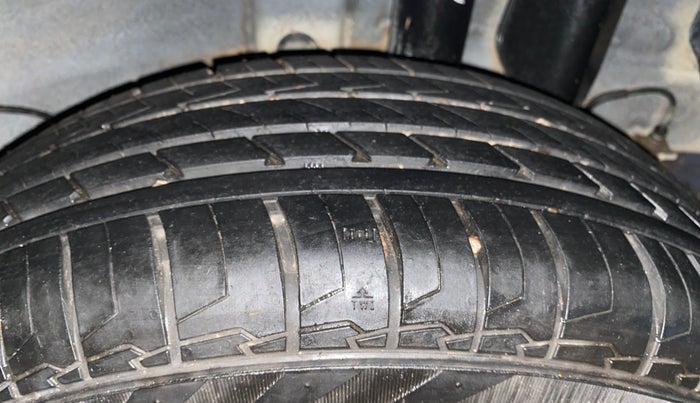 2021 KIA SONET HTE 1.5, Diesel, Manual, 88,175 km, Left Rear Tyre Tread