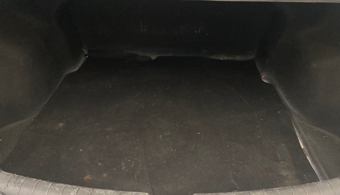 2019 Hyundai Verna 1.6 VTVT SX, Petrol, Manual, 1,30,233 km, Boot Inside