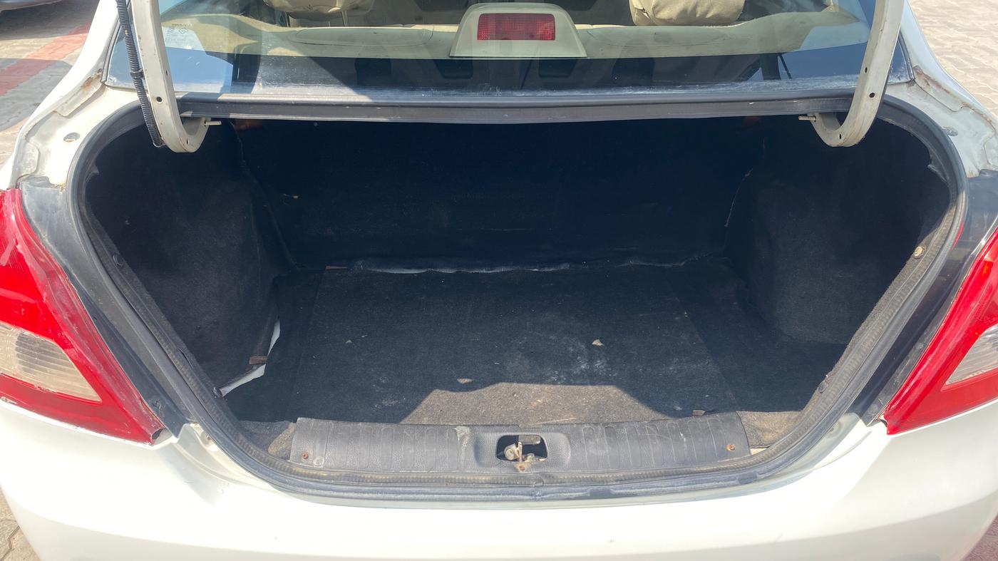 2014 Maruti Swift Dzire VDI, Diesel, Manual, 76,248 km, Boot Inside