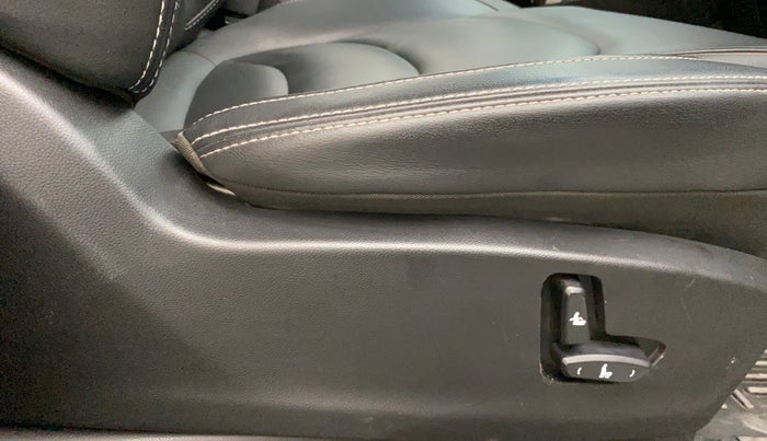 2020 MG HECTOR SHARP HYBRID 1.5 PETROL, Petrol, Manual, 39,915 km, Driver Side Adjustment Panel