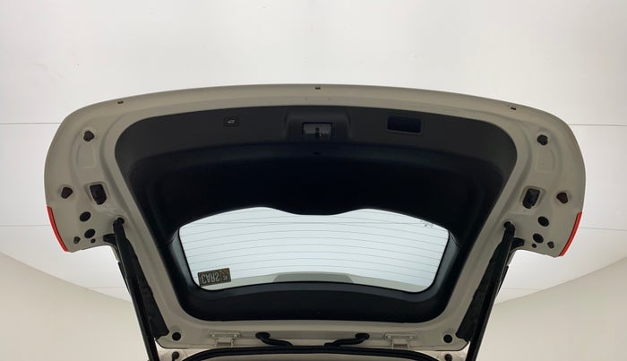 2020 MG HECTOR SHARP HYBRID 1.5 PETROL, Petrol, Manual, 39,915 km, Boot Door Open