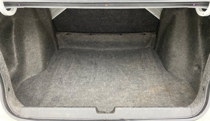 2017 Honda City V MT PETROL, Petrol, Manual, 30,111 km, Boot Inside