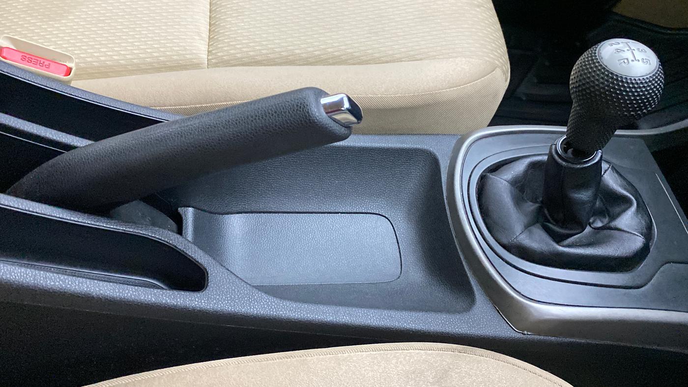 2017 Honda City V MT PETROL, Petrol, Manual, 30,111 km, Gear Lever