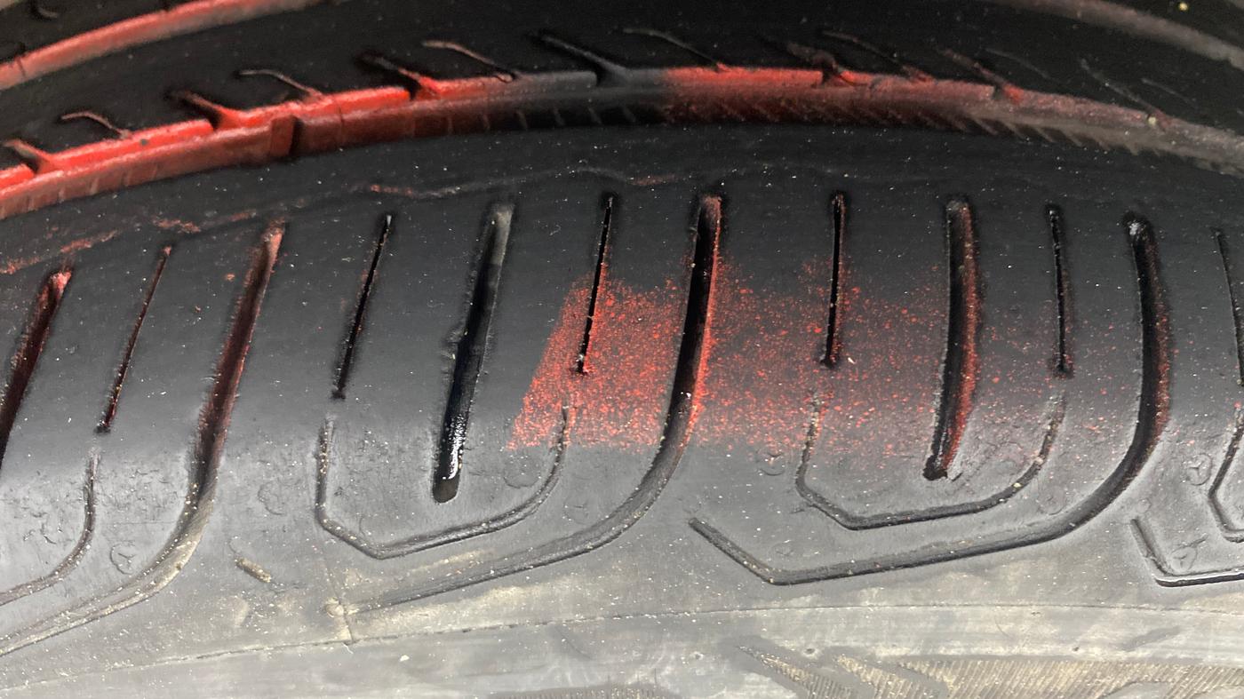 2017 Volkswagen Polo HIGHLINE1.2L, Petrol, Manual, 59,130 km, Right Rear Tyre Tread