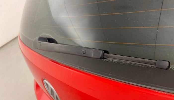 2017 Volkswagen Polo HIGHLINE1.2L, Petrol, Manual, 59,095 km, Rear Wiper