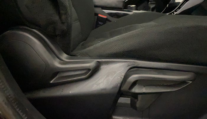 2024 Tata NEXON Creative 1.5 Revotorq 6MT Dark Edition, Diesel, Manual, 20,886 km, Driver Side Adjustment Panel