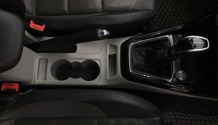 2021 Skoda KUSHAQ STYLE 1.0L TSI AT, Petrol, Automatic, 98,376 km, Gear Lever