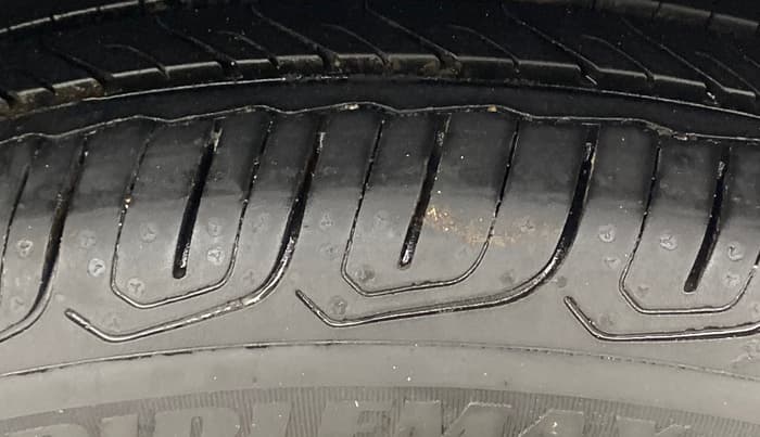 2021 Skoda KUSHAQ STYLE 1.0L TSI AT, Petrol, Automatic, 98,376 km, Left Rear Tyre Tread
